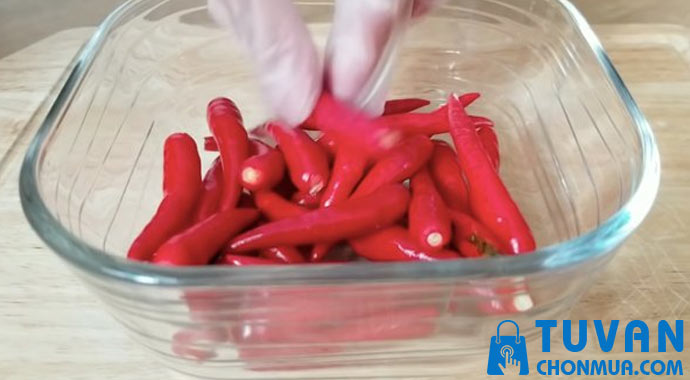 cách bảo quản ớt tươi trong tủ lạnh ngăn đá